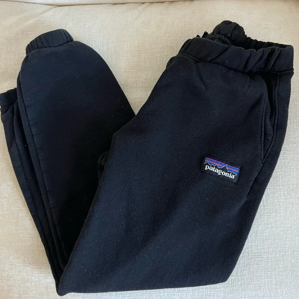 Pategonia Joggers - Picture 1 of 4